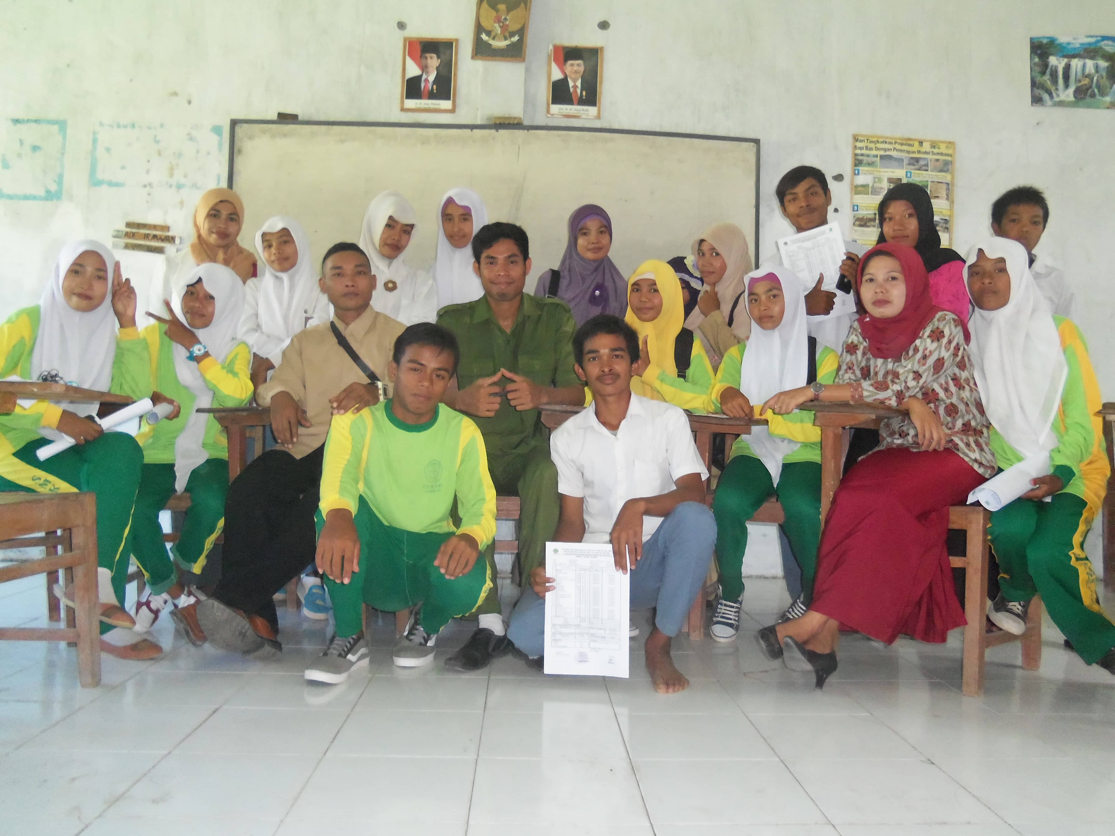 Cover Kegiatan Apotan SMK 165 Ambalawi